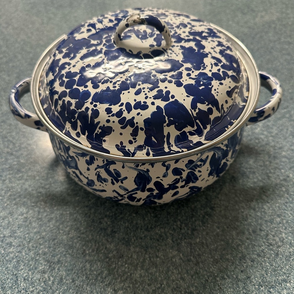 Speckled Blue and White Enamelware Casserole Dish (2-quarts)